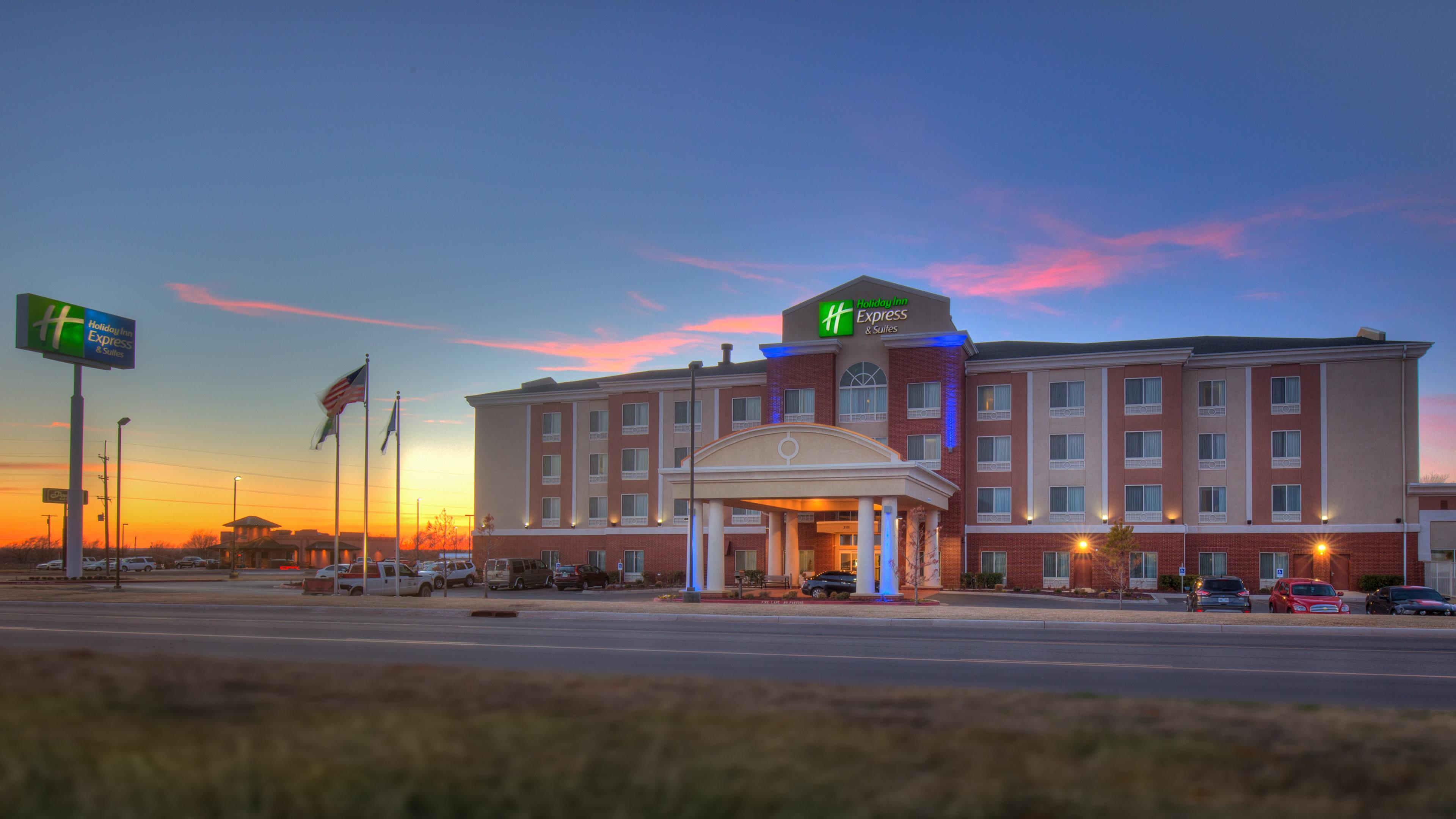 Holiday Inn Express Hotel And Suites Elk City, An Ihg Hotel Exterior photo